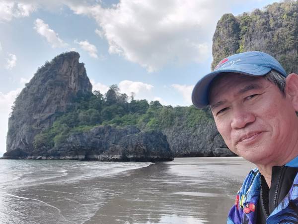 เที่ยวตรัง กันตัง หาดค่าง (Gibbon Beach)