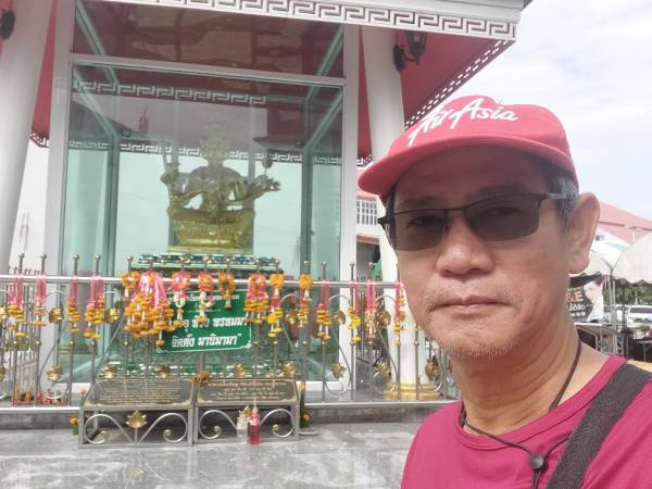 เที่ยวอุบลราชธานี เมือง ศาลเจ้าพ่อหลักเมือง (City Pillar Shrine)