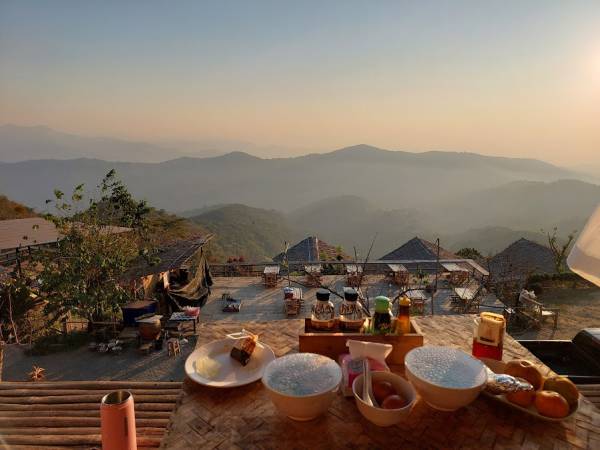 เที่ยวเชียงใหม่ แม่แตง จูเลี๊ยะแคมป์ ม่อนเงาะ