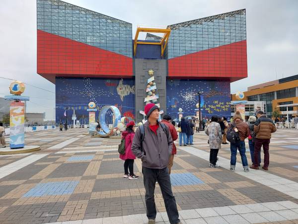 เที่ยวญี่ปุ่น โอซาก้า พิพิธภัณฑ์สัตว์น้ำไคยูคัง (Osaka Aquarium Kaiyukan)