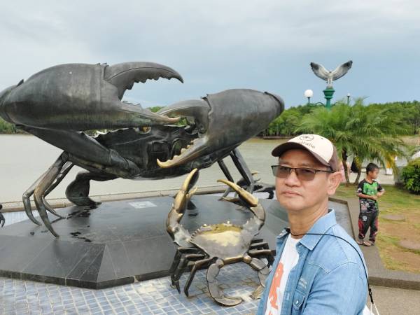 เที่ยวกระบี่ เมือง สวนสาธารณะธารา (Thara Park)