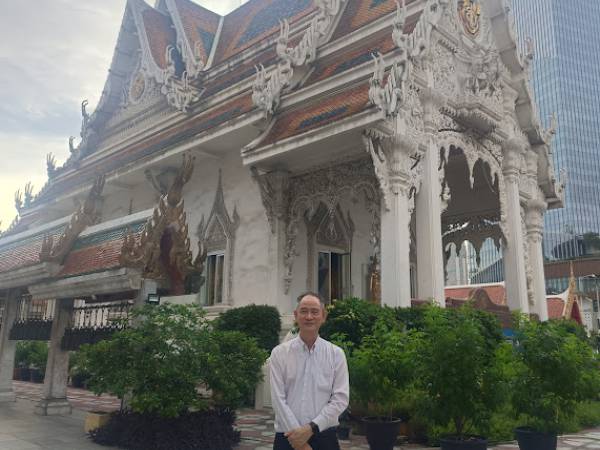 เที่ยวกรุงเทพ บางรัก วัดหัวลำโพง พระอารามหลวง