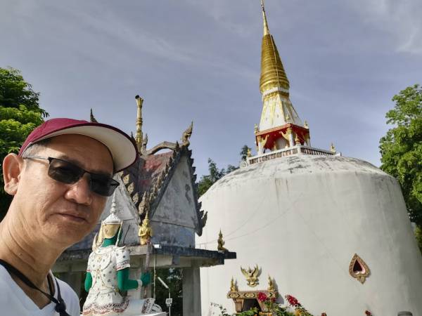 เที่ยวนครศรีธรรมราช พรหมคีรี วัดเขาปูน พระธาตุชัยมณีศรีฆะโลก 