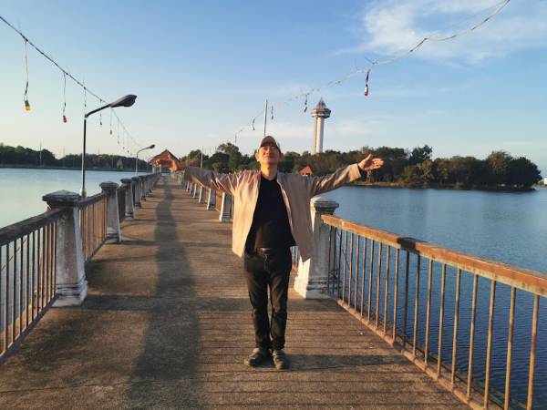 เที่ยวศรีสะเกษ เมือง เกาะกลางน้ำ ห้วยน้ำคำ