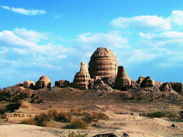 แหล่งมรดกโลก เอเชียตะวันออก จีน 2014 เส้นทางสายไหม เครือข่ายเส้นทางฉางอาน-เทียนชาน (Silk Roads: the Routes Network of Chang'an-Tianshan Corridor)