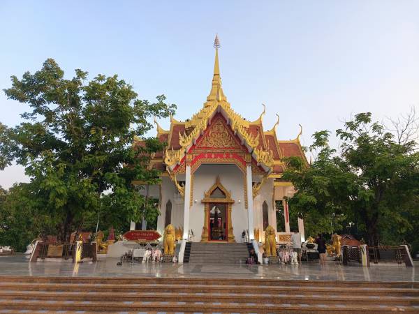 เที่ยวอุบลราชธานี สิรินธร เขื่อนสิรินธร อาคารสิรินธารประภากร