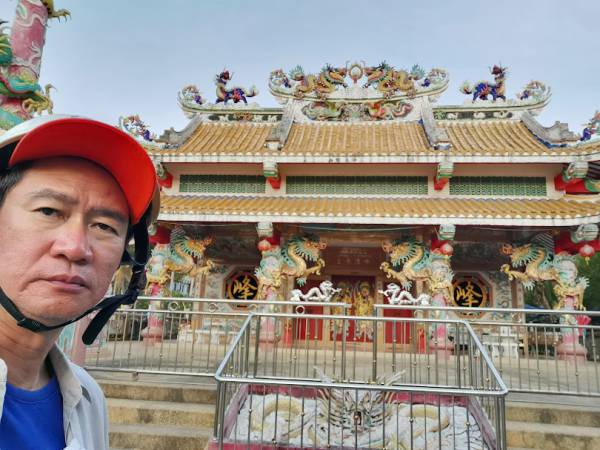 เที่ยวสุราษฎร์ธานี เกาะสมุย ศาลแป๊ะกง (Chinese Temple)