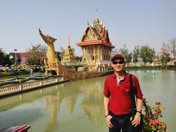 เที่ยวศรีสะเกษ เมือง วัดบ้านสร้างเรือง(พระธาตุเรืองรอง)